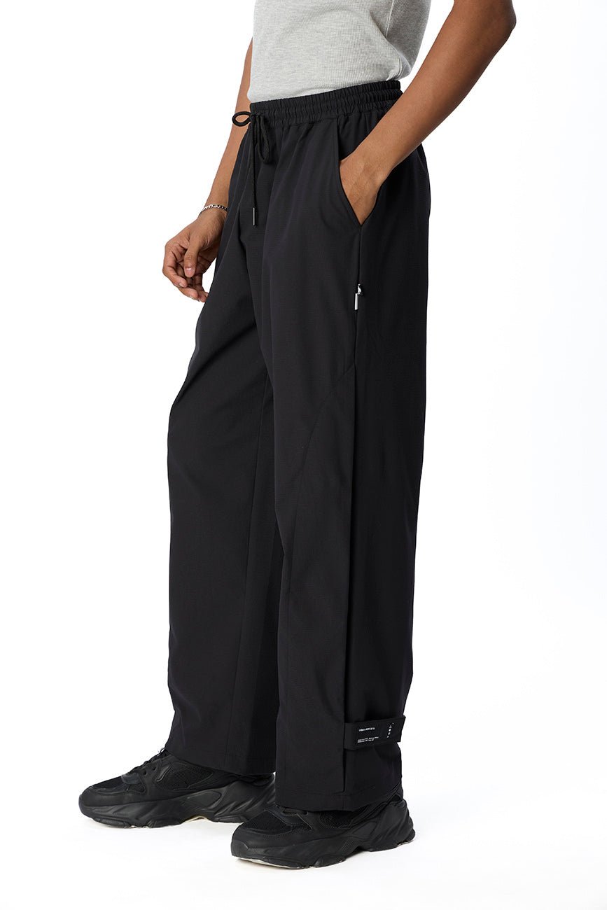 Adjustable Cargo Pants // Black - Urban Monkey® - UM25_CRG04_BLK_S/28
