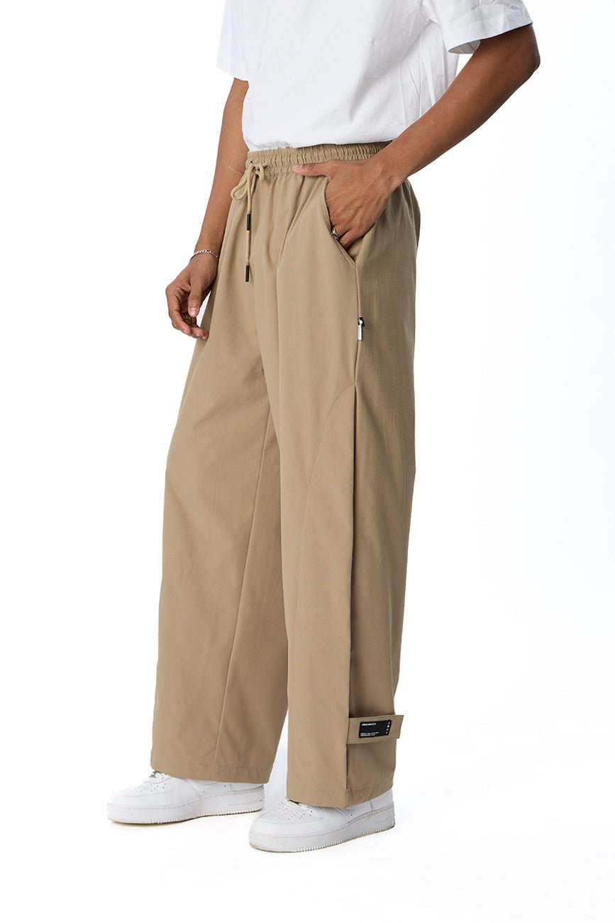 Adjustable Cargo Pants // Brown - Urban Monkey® - UM25_CRG04_BRN_S/28