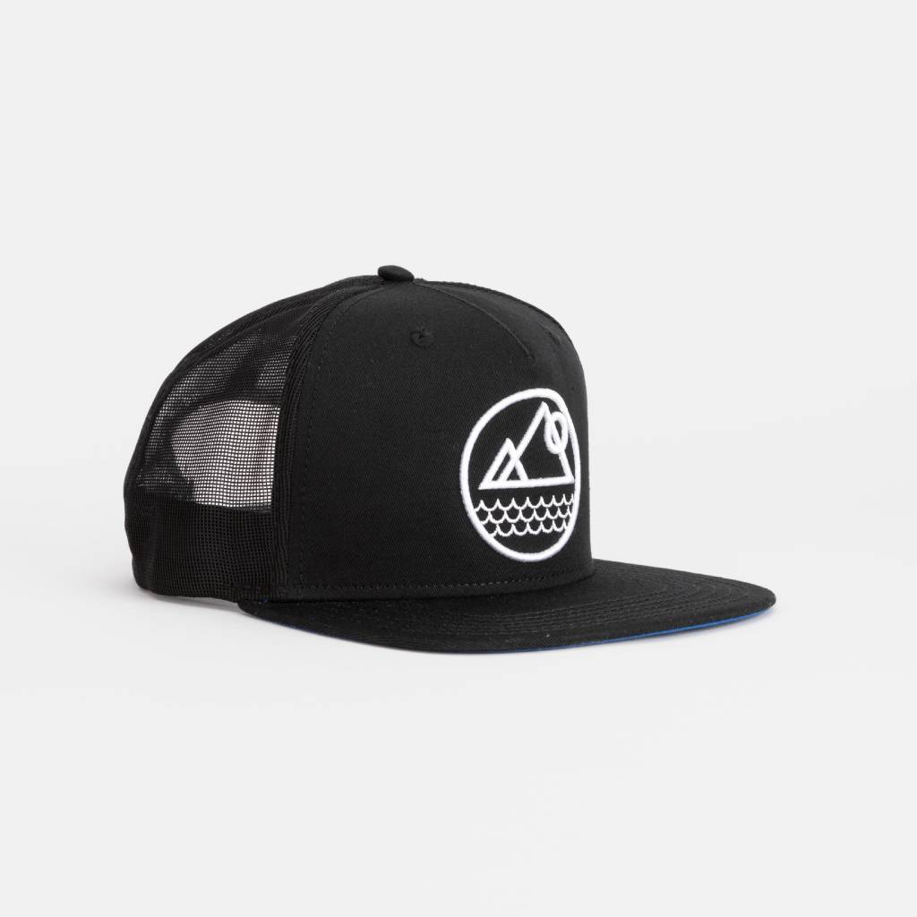 Captain Planet // 002 - Urban Monkey® - UMST0002_Blk