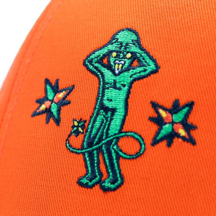 Godless_By Mobeius - Urban Monkey® - 25BCB002OR