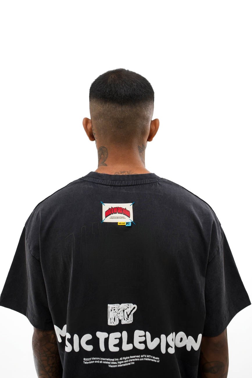 MTV X UM // MONKEY TV - Urban Monkey® - UM23A_BF_MTV1_XS