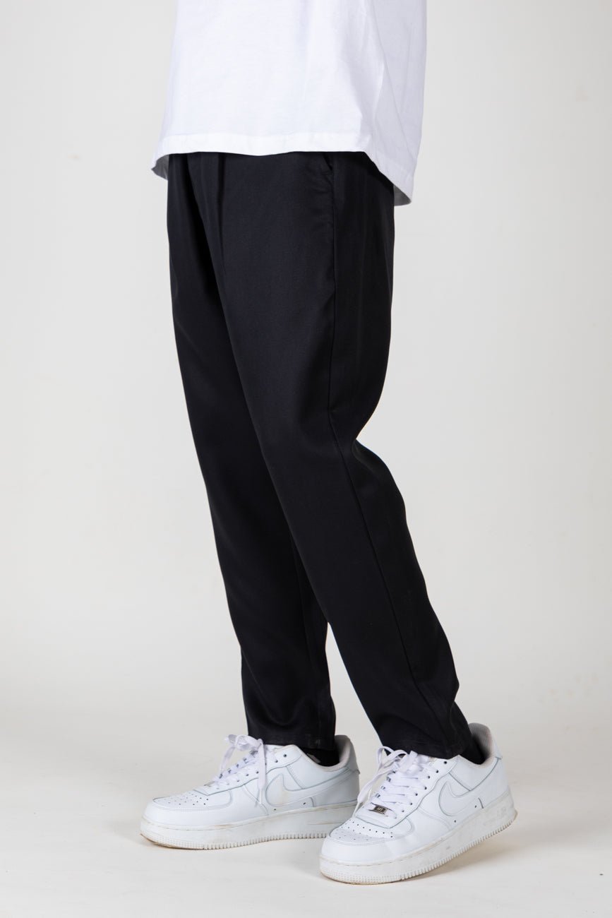 Relaxed Fit Trousers // Black - Urban Monkey® - UM23A_TNCL_A_S
