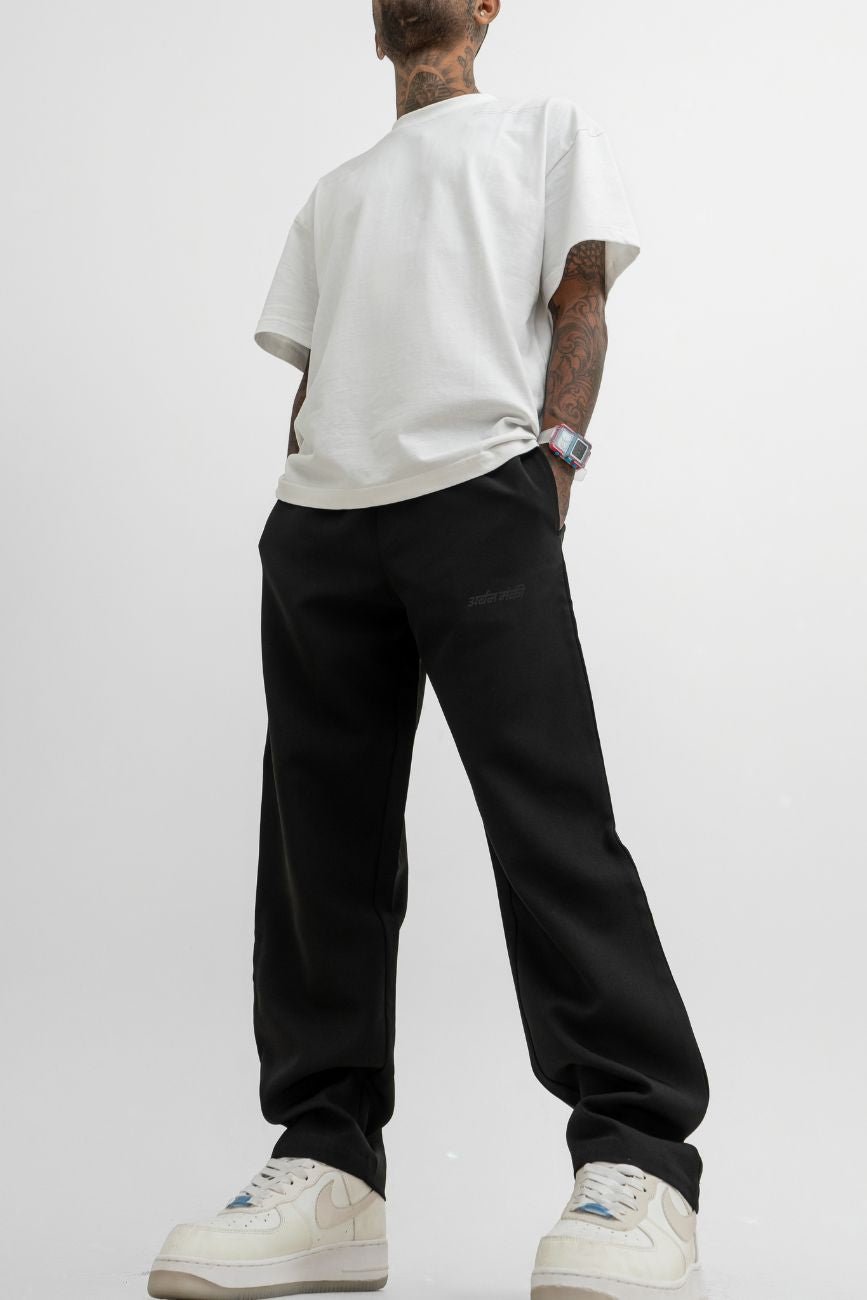Upgraded Relaxed Straight - Cut Track Pants // Black - Urban Monkey® - UM23_TRK_01A_S/28